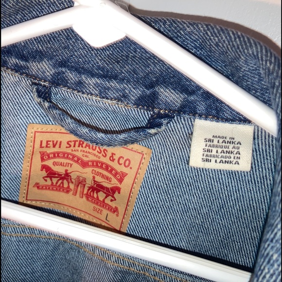 Levi’s Jean Jacket Large with laced sleeve - Picture 5 of 6